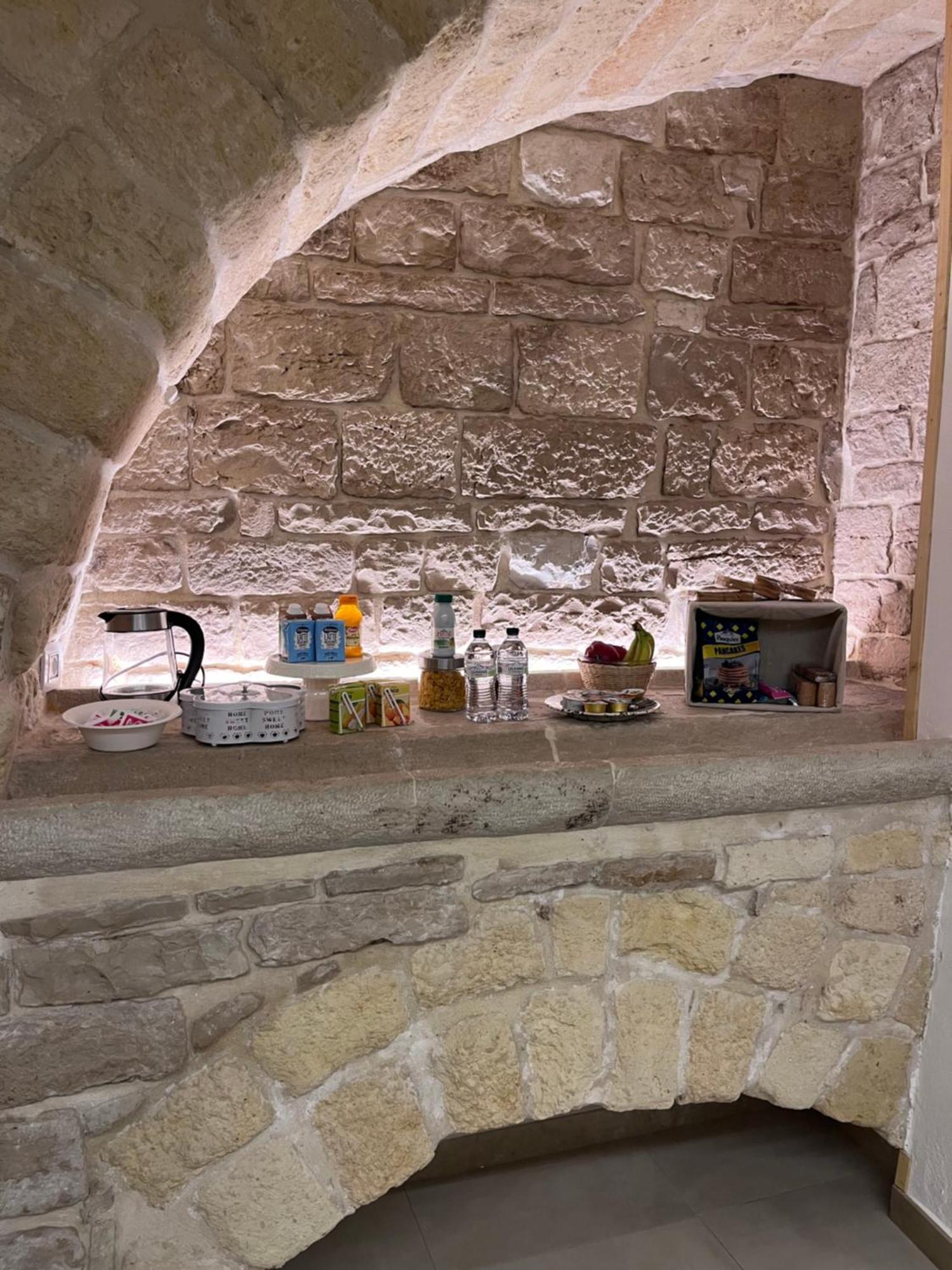 Epoca Suite House Trani Εξωτερικό φωτογραφία