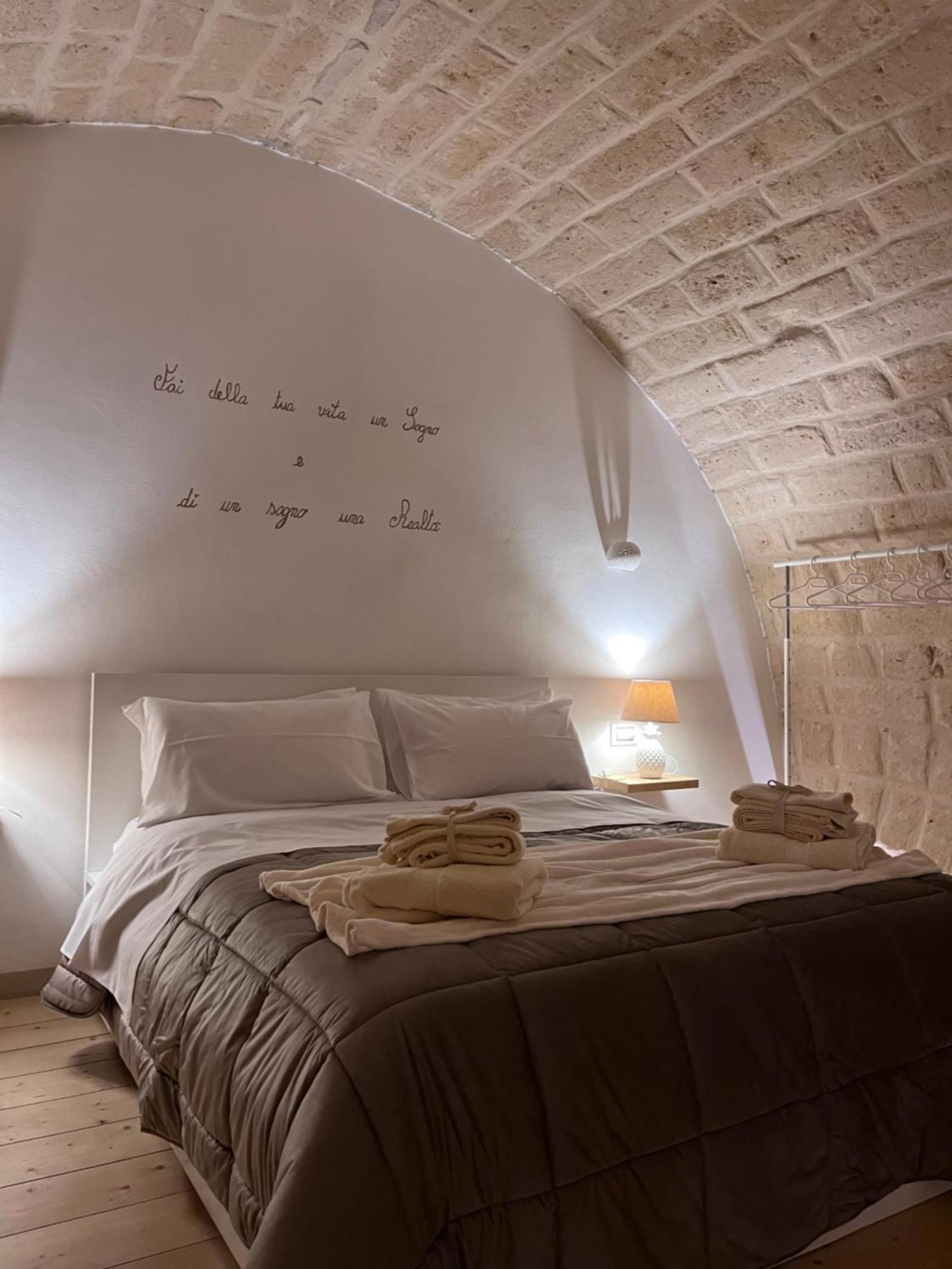 Epoca Suite House Trani Εξωτερικό φωτογραφία