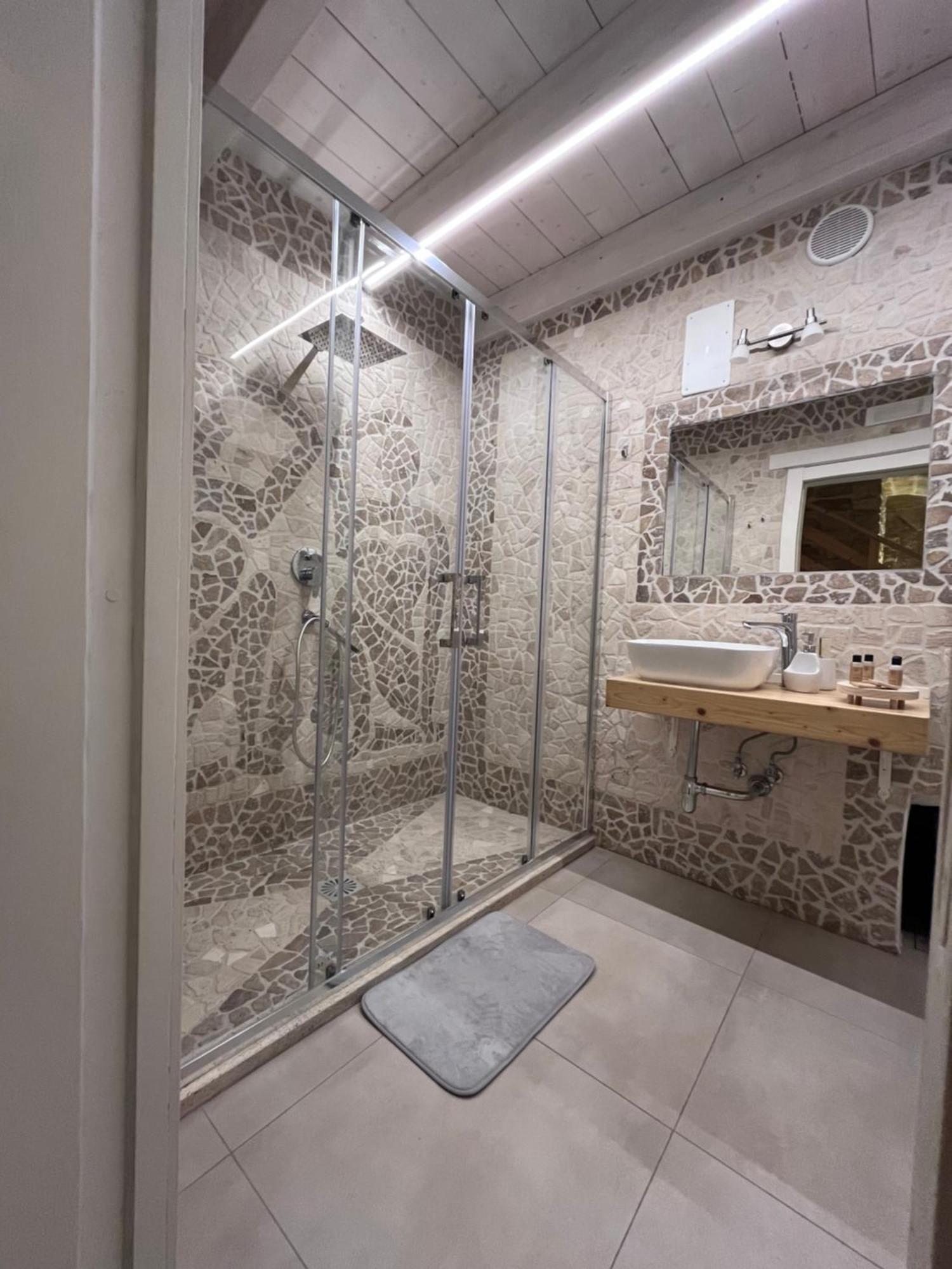 Epoca Suite House Trani Εξωτερικό φωτογραφία