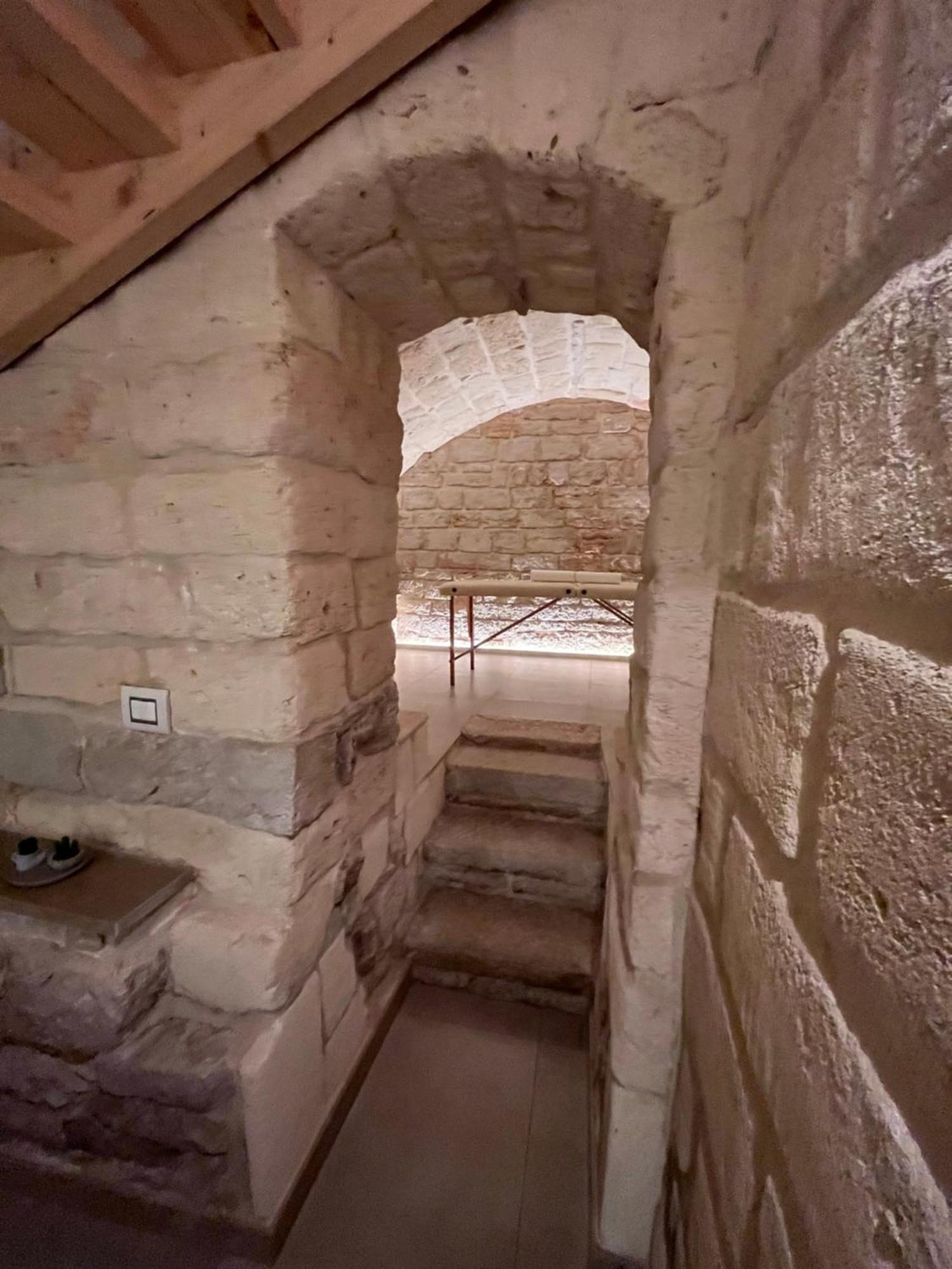 Epoca Suite House Trani Εξωτερικό φωτογραφία