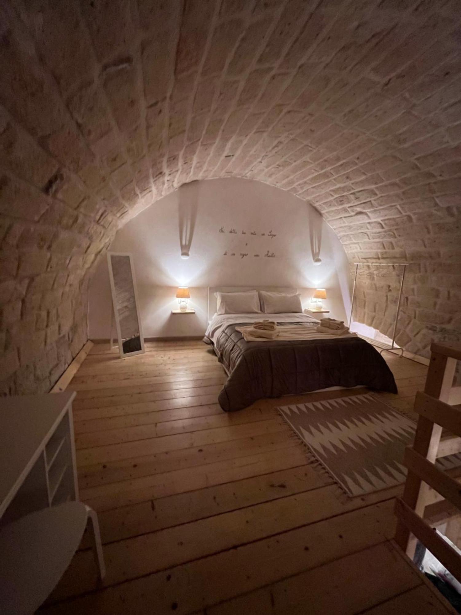 Epoca Suite House Trani Εξωτερικό φωτογραφία