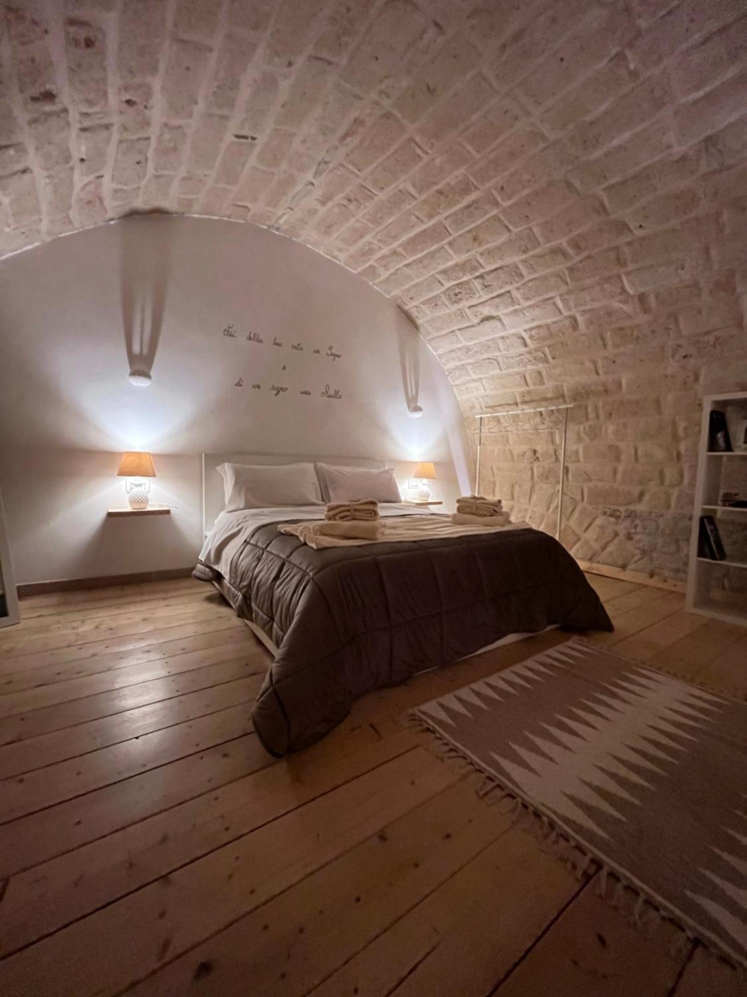 Epoca Suite House Trani Εξωτερικό φωτογραφία