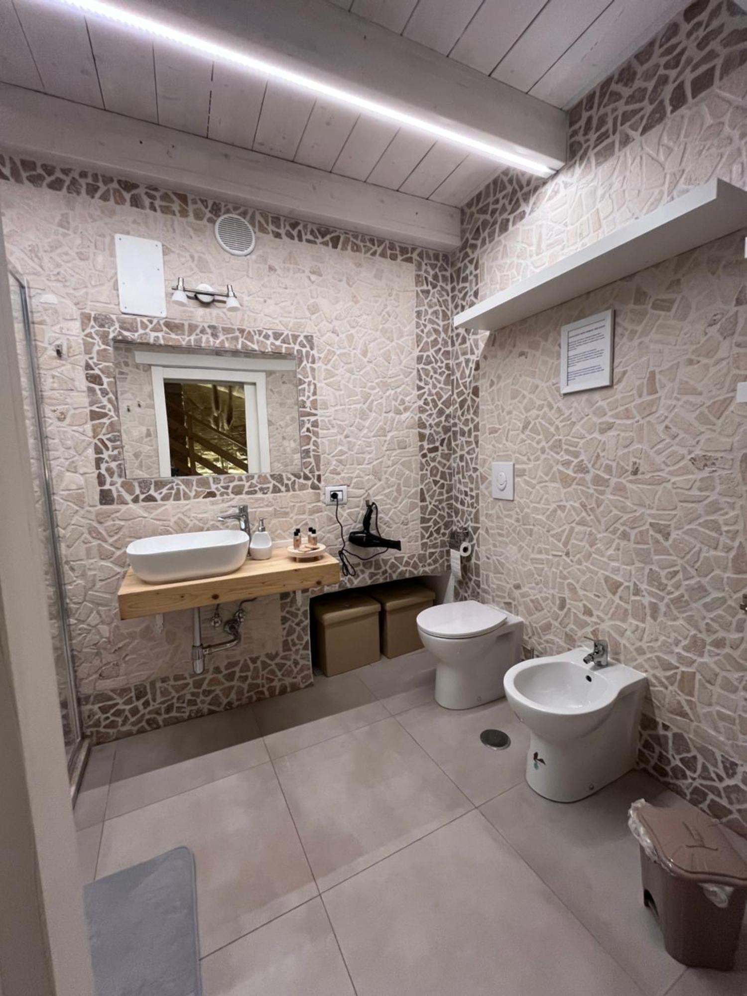 Epoca Suite House Trani Εξωτερικό φωτογραφία